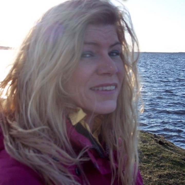 Advisor Hilary Leigh